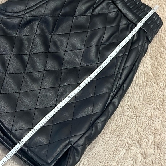 ZARA Faux Leather Quilted Shorts - Picture 11 of 11